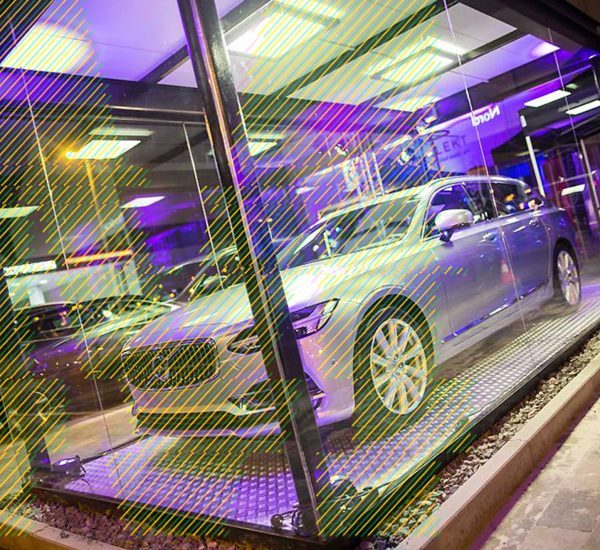 Glass cage